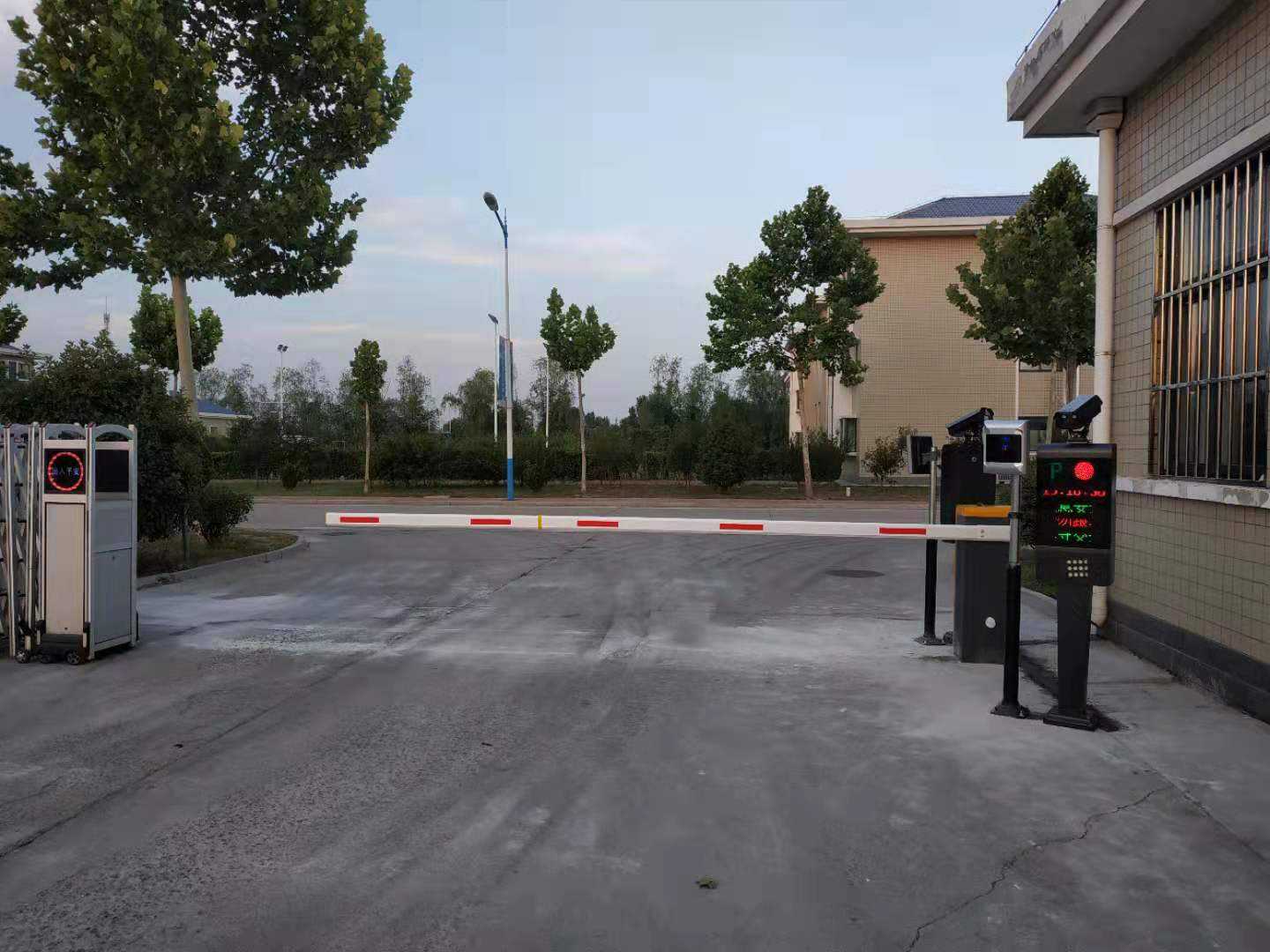 車牌識別系統如何錄入車牌